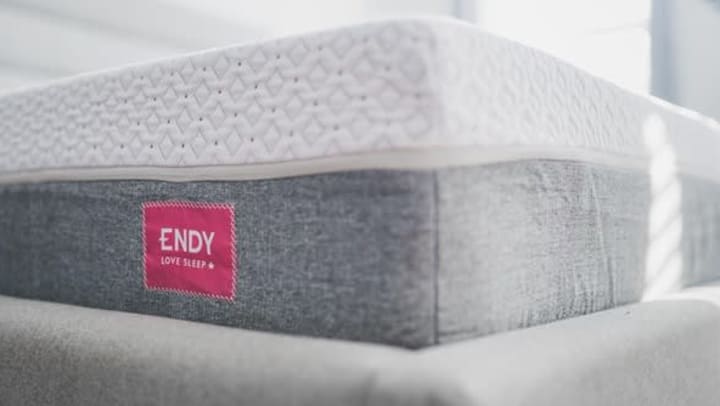 mattress photo | photo by Stephen Andrews on Unsplash