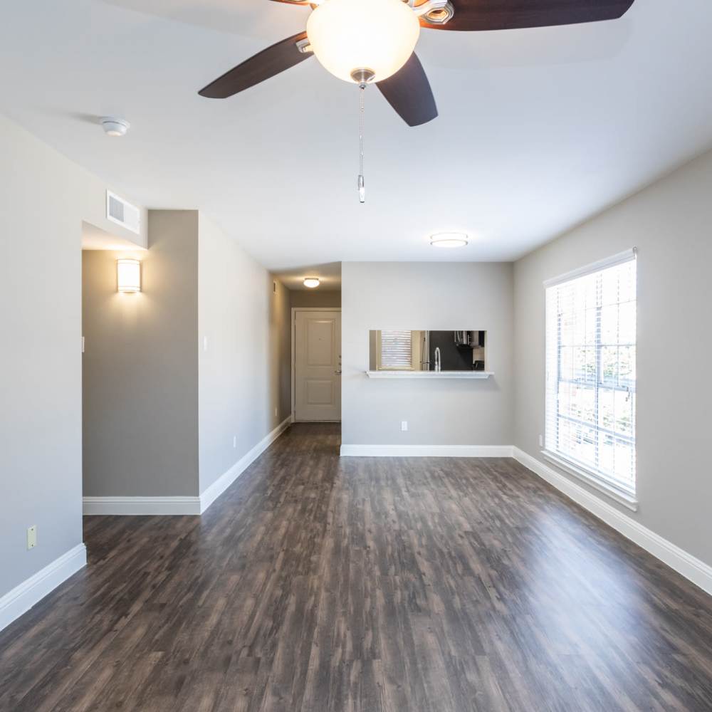 Living space with large windows at Stratford House Apartments in Houston, Texas