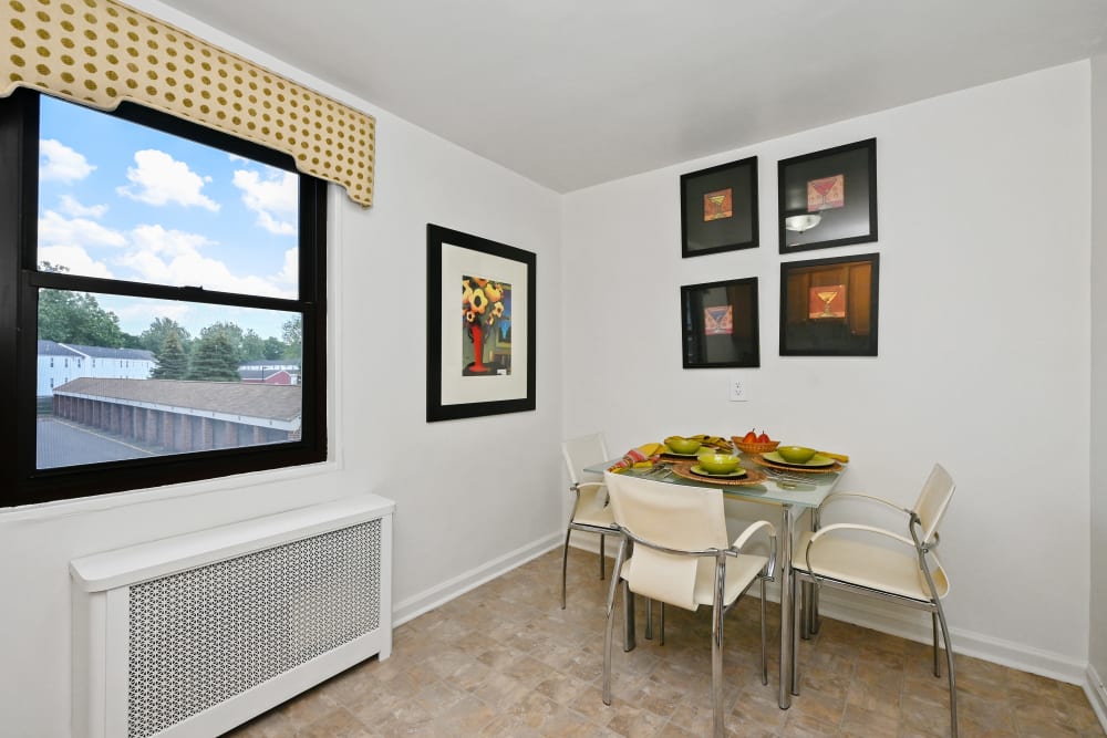 Dining Nook at Brookchester Apartments in New Milford, NJ