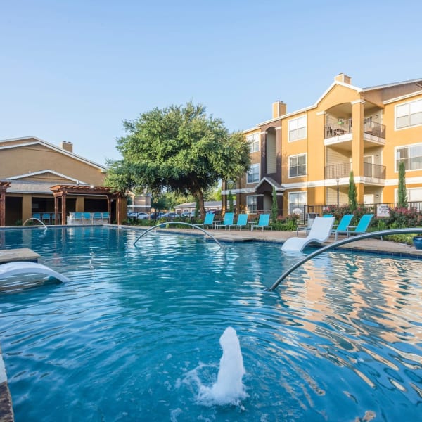 Lakes At Lewisville offers a wide variety of amenities in Lewisville, Texas