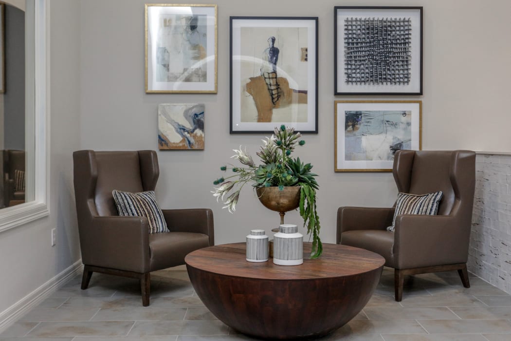 Clubhouse dining area at Cambria Cove Apartments in Houston, Texas
