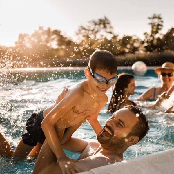 The Vance Apartments offers a wide variety of amenities in Dallas, Texas