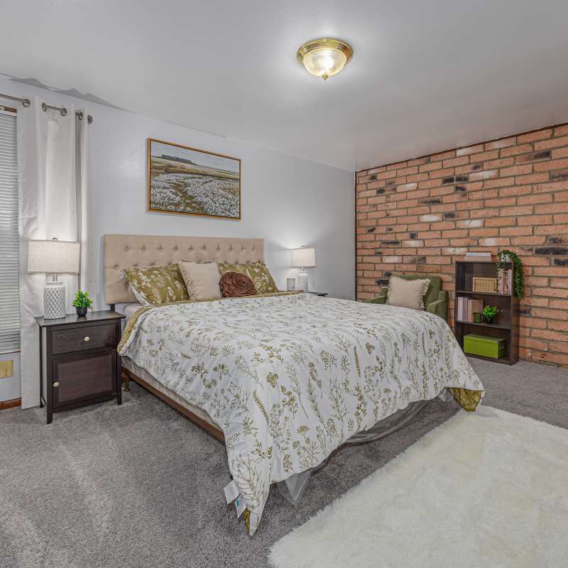 Bright bedroom in Heatherwood Terrace in Mansfield, Ohio
