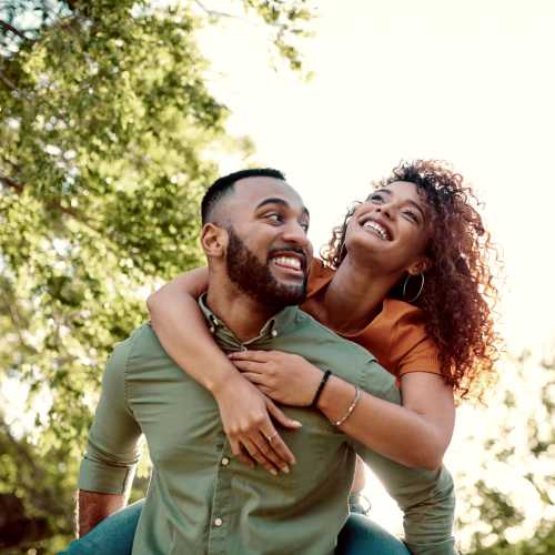 Happy residents at Quail Run in Oklahoma City, Oklahoma