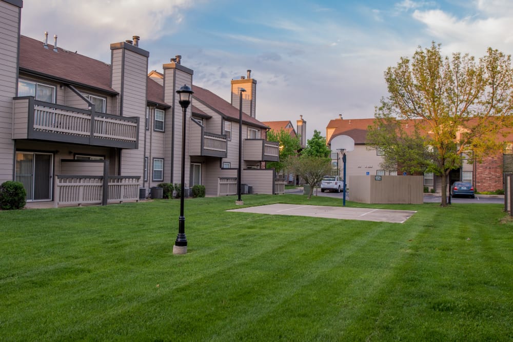 Photos | Huntington Park Apartments in Wichita, KS