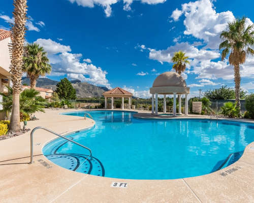 Sparkling swimming pool at Las Ventanas in Alamogordo, New Mexico