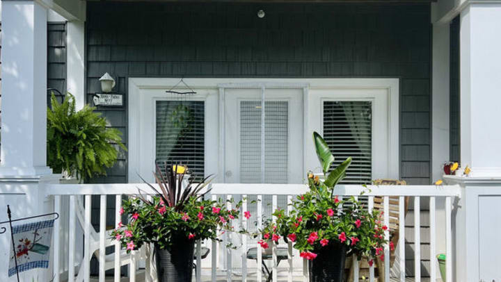 Beautify your Apartment Balcony at {{location_name}}, {{location_city}}, {{location_state_name}}