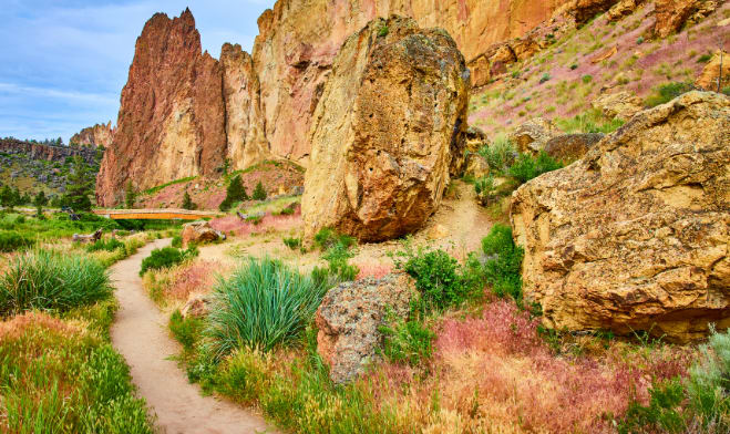 Smith Rock campaign oregon storage near me 