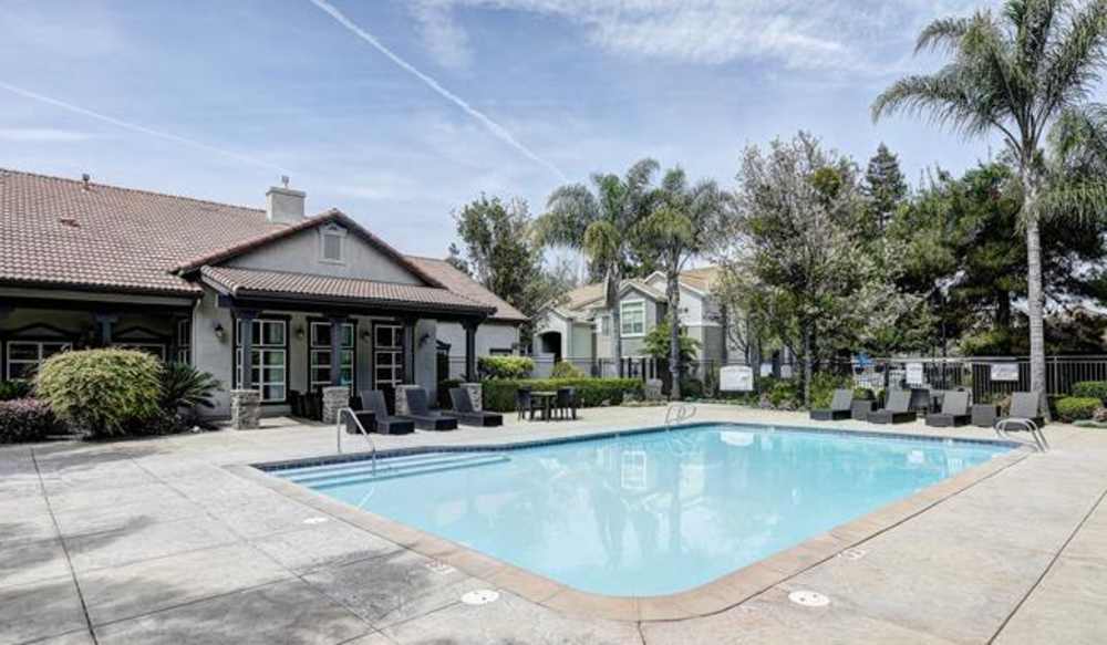 Amenities at Brooks Landing in Modesto, CA