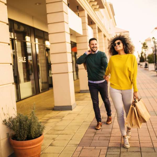 Resident couple shopping near The Courts at Maverick Yards in Mauldin, South Carolina