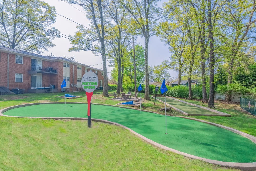 Mt. Arlington Gardens Apartment Homes offers a mini golf course in Mt. Arlington, NJ