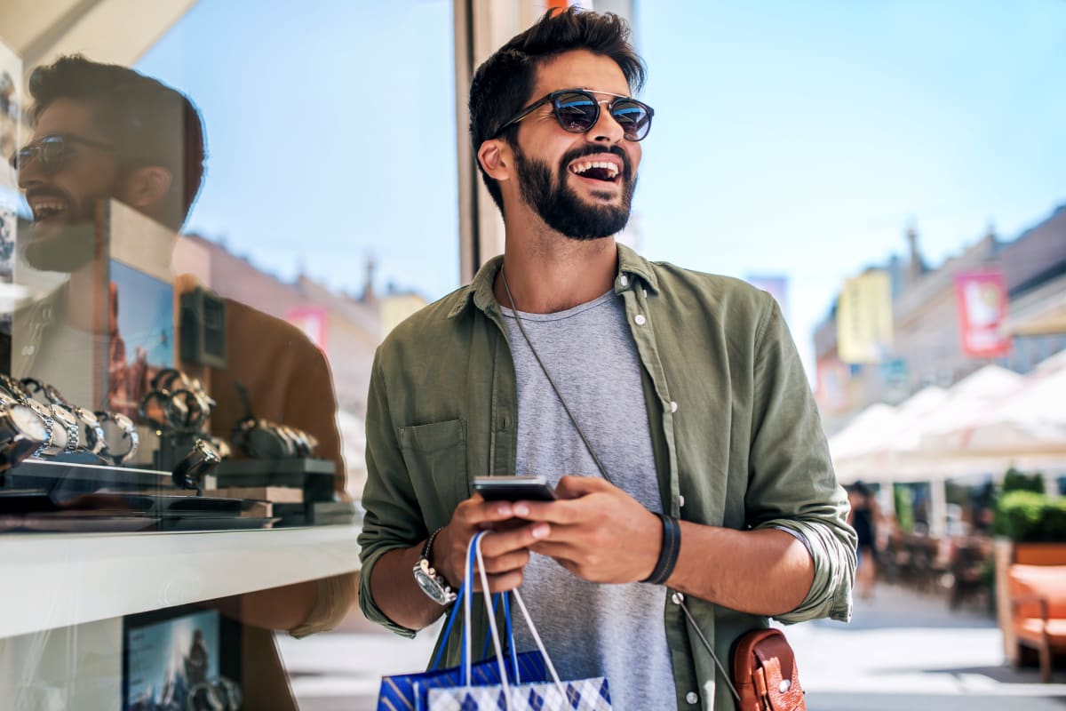 Resident shopping near Annen Woods Apartments in Pikesville, Maryland