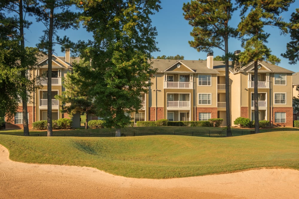 Amenities at Preston View Apartments with High Ceilings