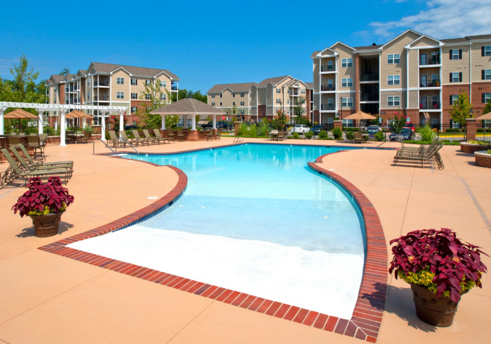 Pool at Meridian Watermark (3 of 4)