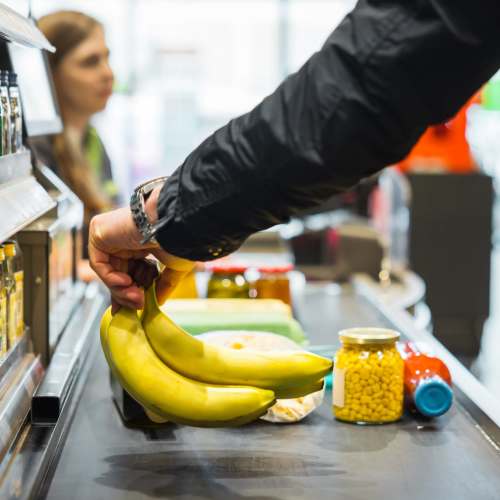 Grocery shopping near 1801L Apartments in Sacramento, California