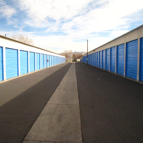 A wide driveway and easily accessible outdoor units at Wrondel Self Storage in Reno, Nevada