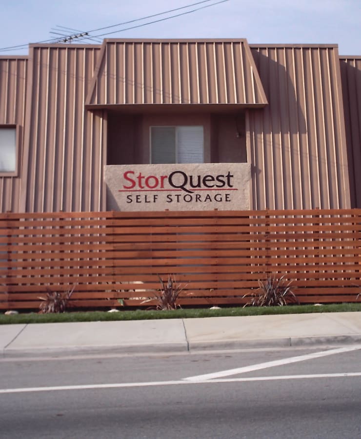 The exterior of StorQuest Self Storage in San Fernando, California