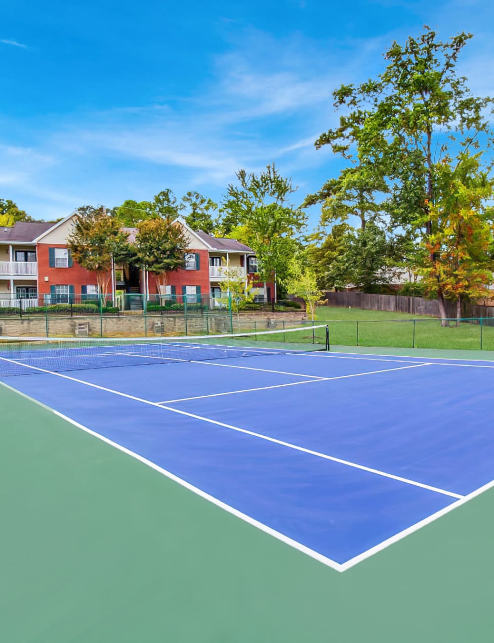 The onsite tennis court at The Gables in Ridgeland, Mississippi