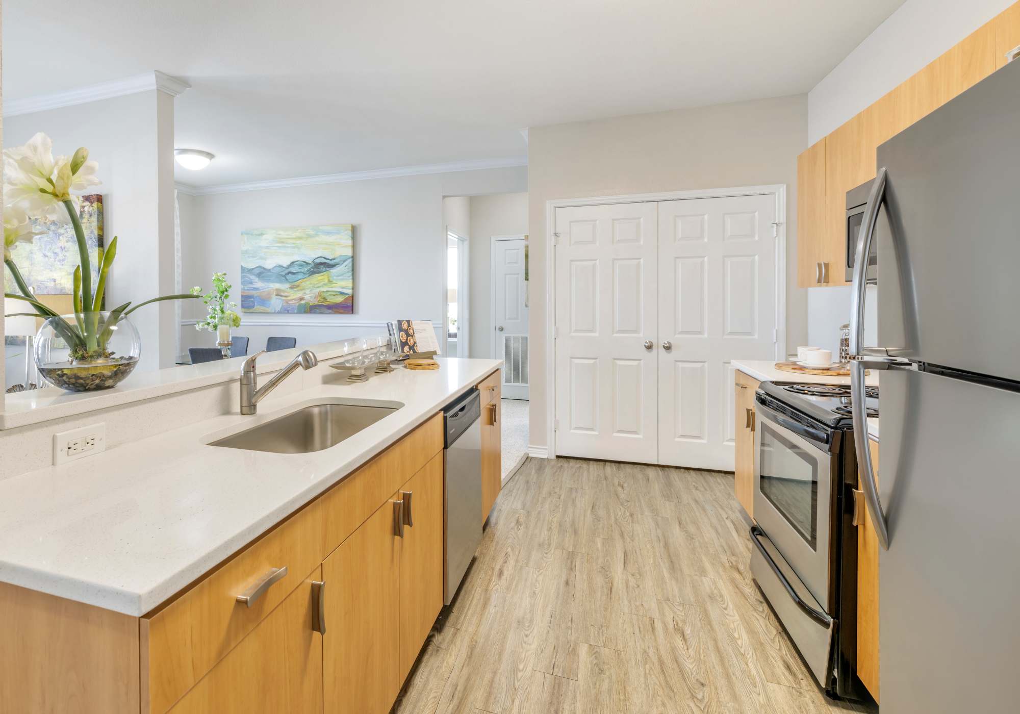New Longview apartments in Lee's Summit, Missouri