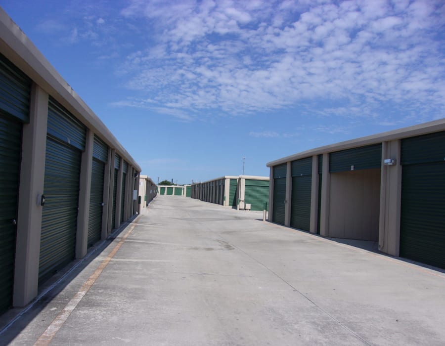 Wide driveways between units at A-AAAKey - Grissom & Tezel in San Antonio, Texas