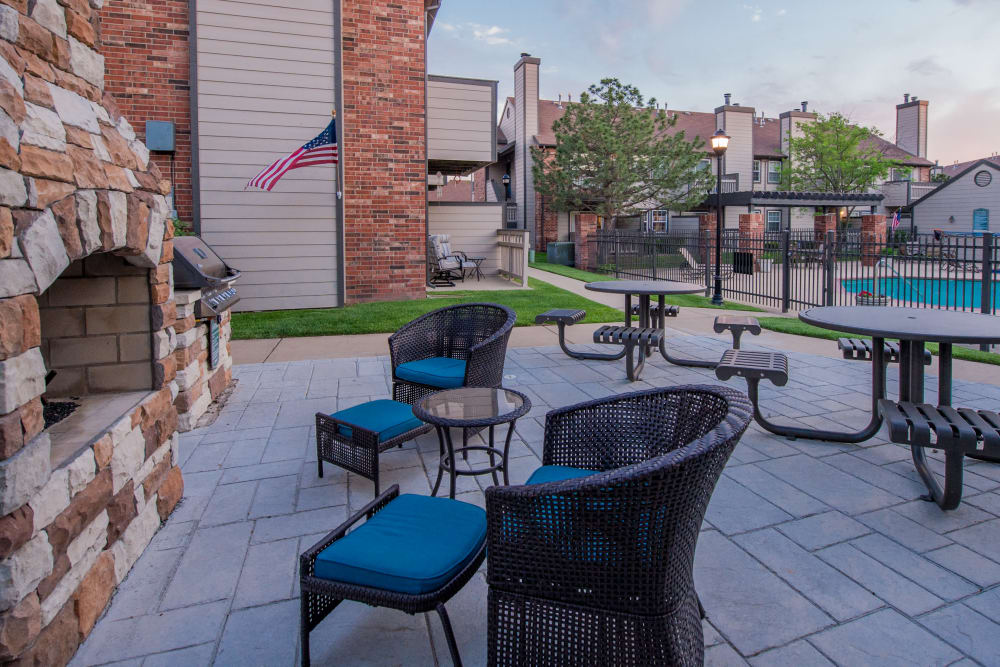 Photos | Huntington Park Apartments in Wichita, KS