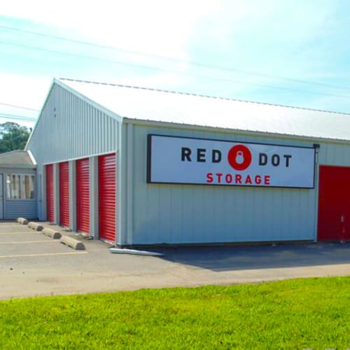 Building with storage units at Red Dot Storage in Stapleton, Alabama