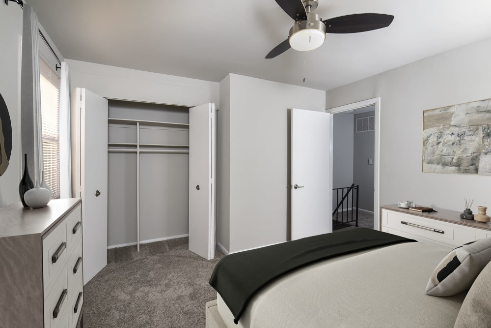 bedroom at Mariner's Pointe, Joppatowne, Maryland