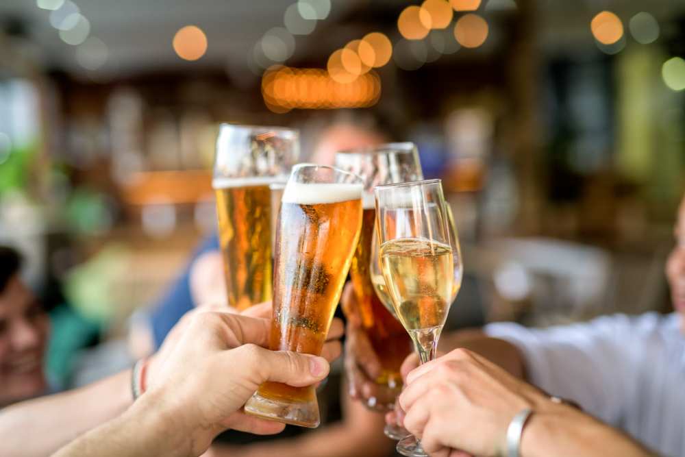 Residents enjoying drinks at a local bar near Copper Mountain in Richland, Washington
