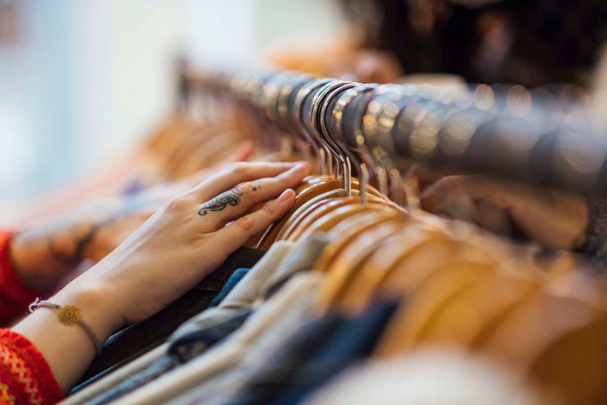 Women touching cloths at Fieldstone in Olathe, Kansas