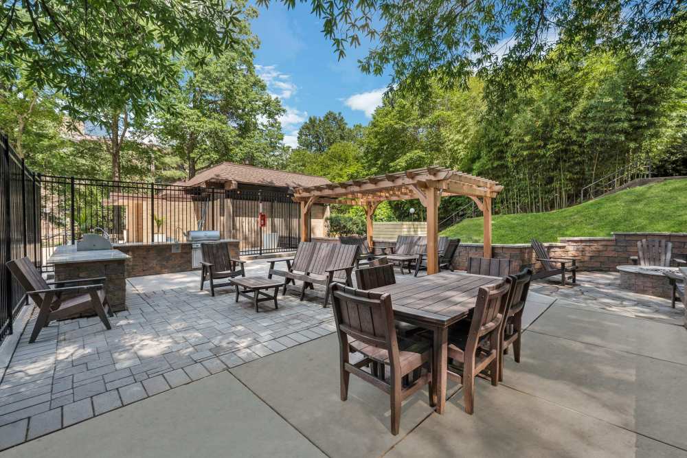 Seating and lounge area at Merrill House Apartments in Falls Church, Virginia