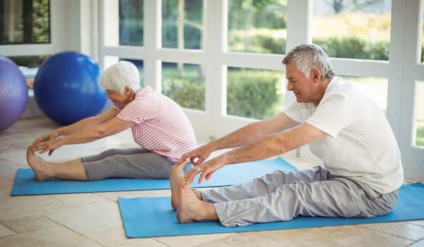 Residents in a wellness class at Amaran Senior Living in Albuquerque, New Mexico. 