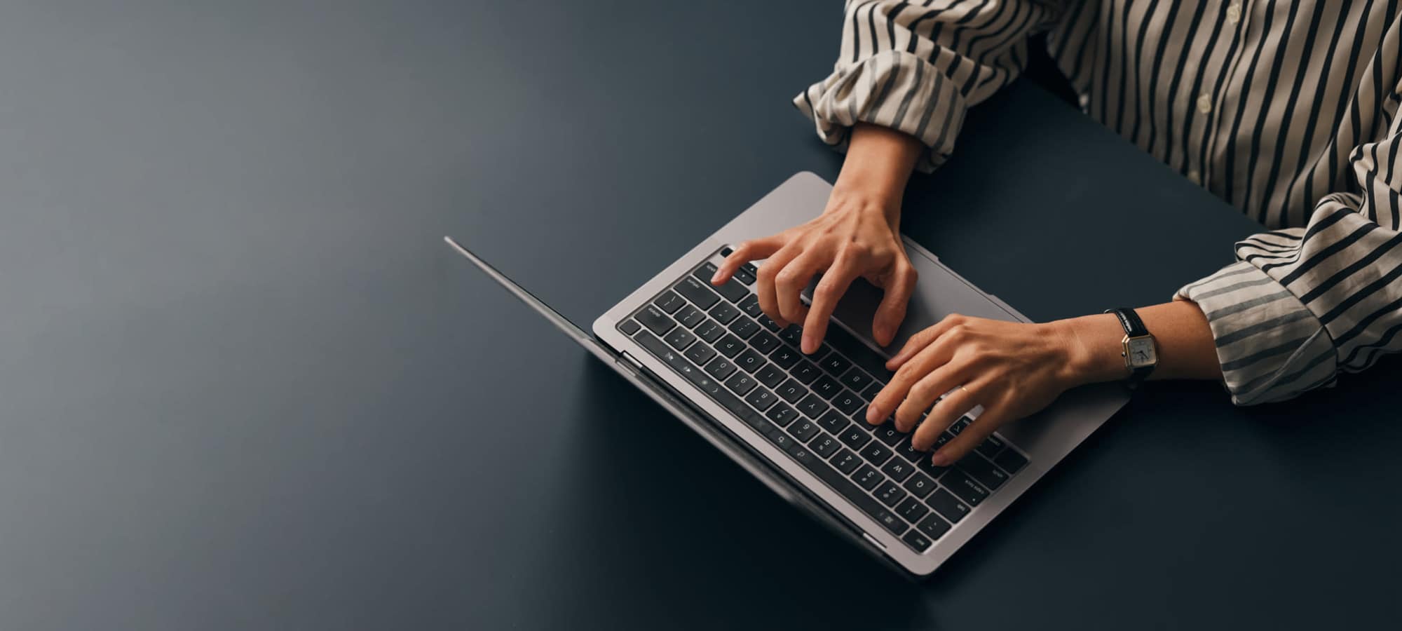 Apply Now at Skyecrest Apartments in Lakewood, Colorado 