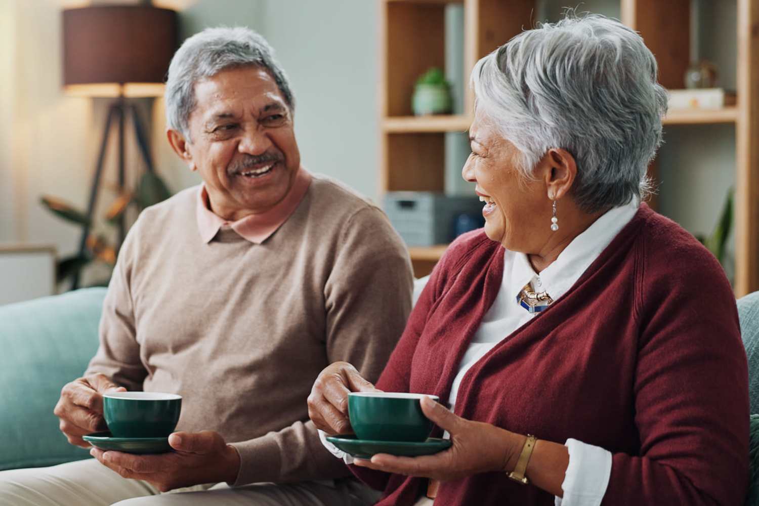 Two residents enjoying coffee at Grande Oak III in Williamsburg, Virginia