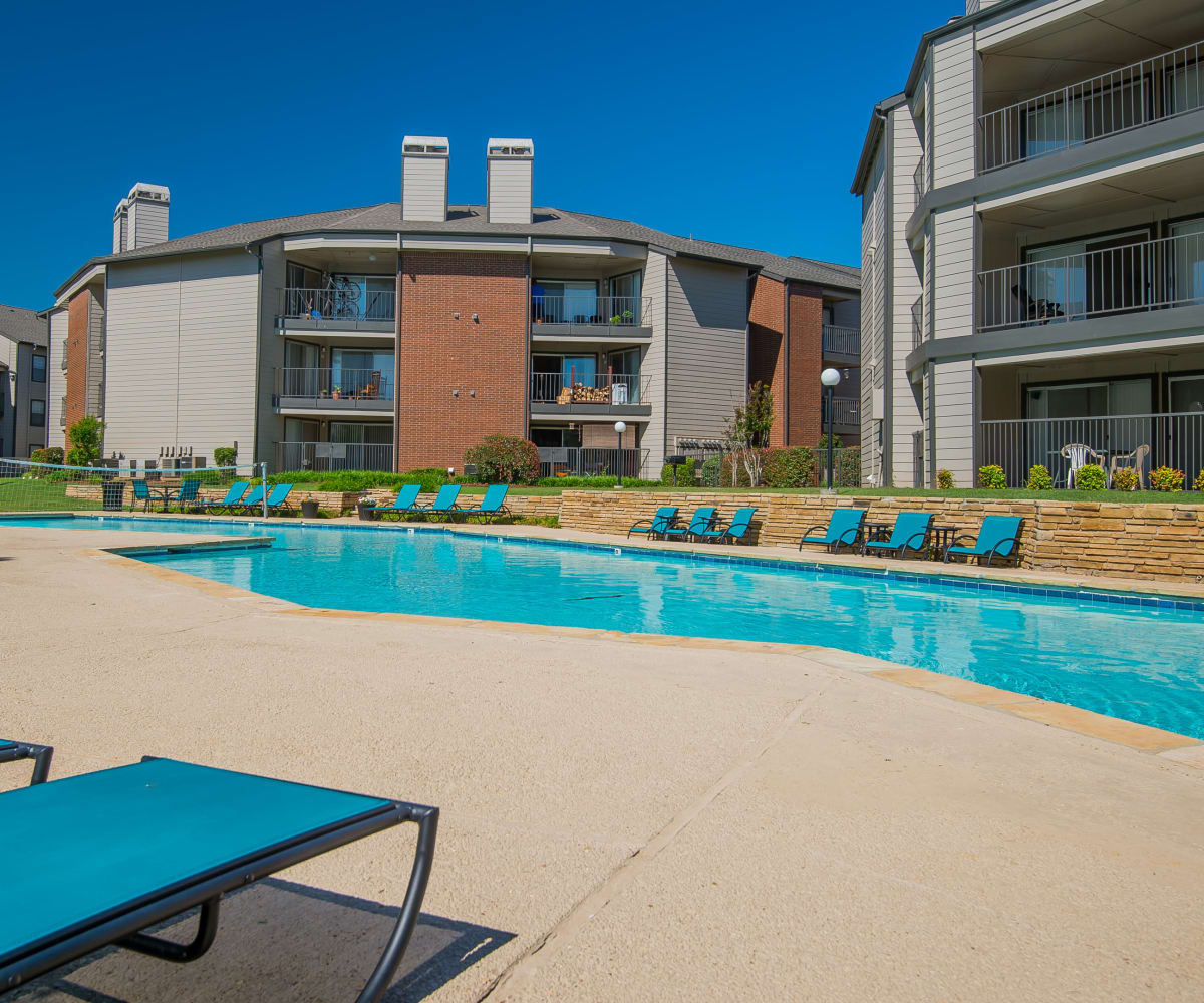 Amenities at Hunter's Ridge | Apartments with a Sunroom