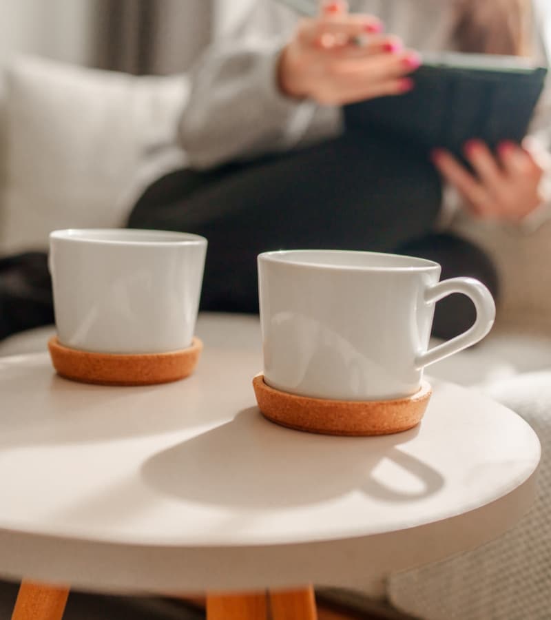 Two coffee cups on a table at Eagle Ridge Circle in Rochester, New York