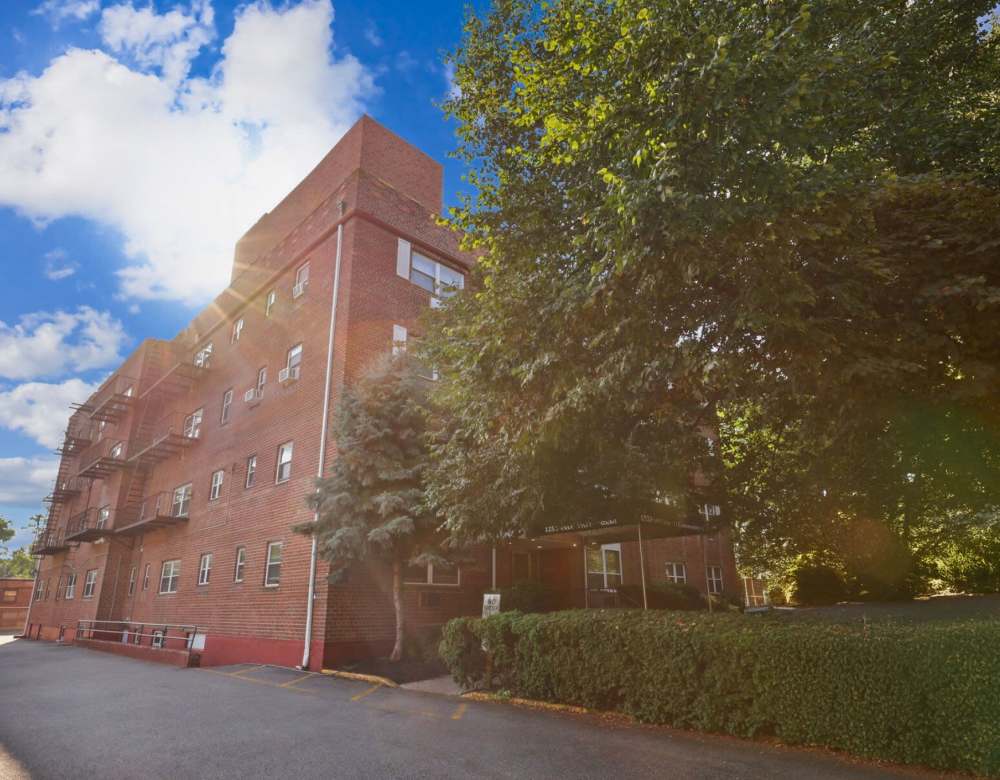 Enjoy our Beautiful Apartments Exterior at Bayview Apartments