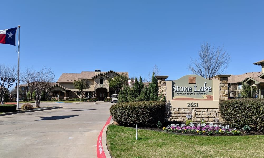 Entry Sign at Stone Lake Apartments in Grand Prairie, Texas