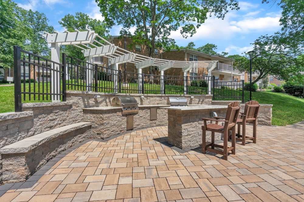 Grill Area with Seating at Eagle Rock Apartments at North Plainfield in North Plainfield, New Jersey