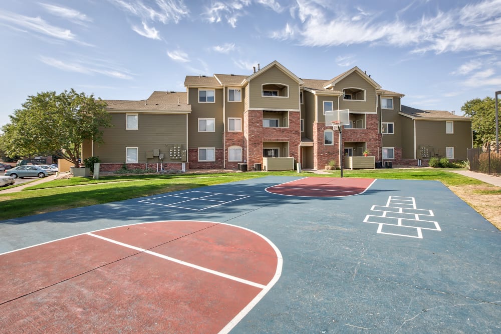 Photos Of Willow Run Village Apartments In Broomfield