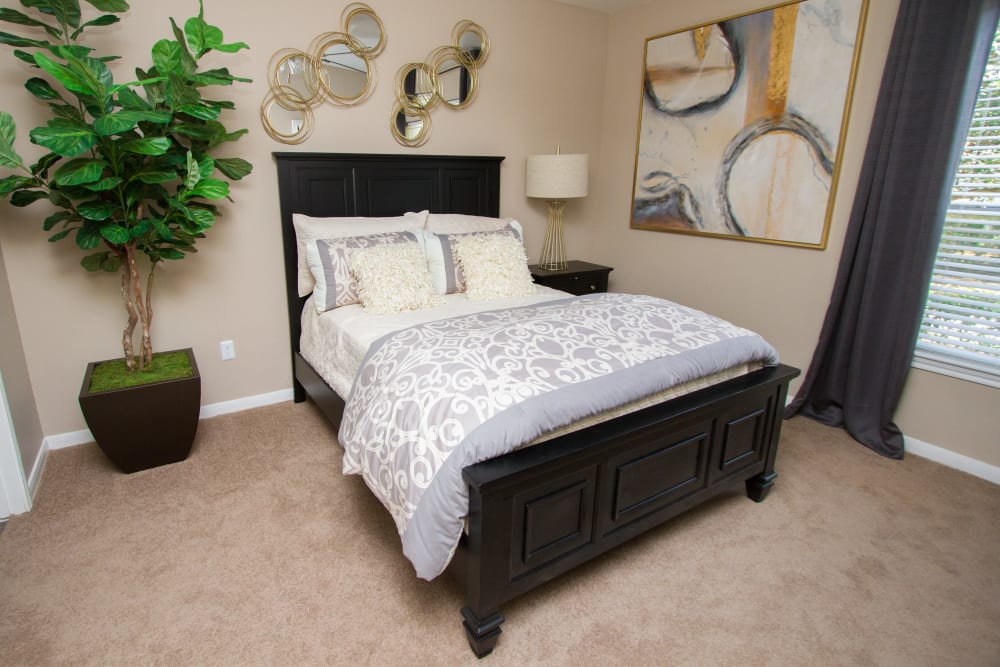apartment bedroom at Veranda in Texas City, Texas