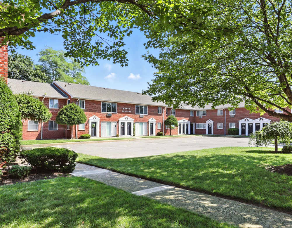 Exterior of Bellmore Manor Gardens | Apartments in North Bellmore, NY