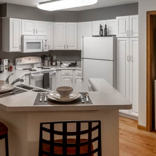 White appliances at Deer Creek in Middleton, Wisconsin