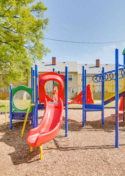 see our Amenities at Hilliard Road Apartments in Richmond, Virginia