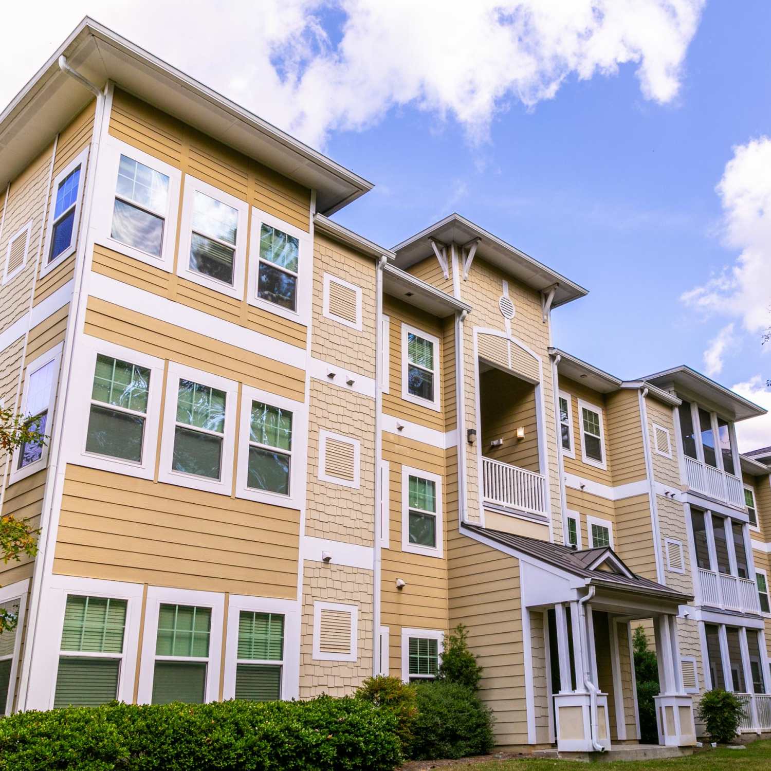 Exterior of our apartment homes at Thomaston Crossing in Macon, Georgia