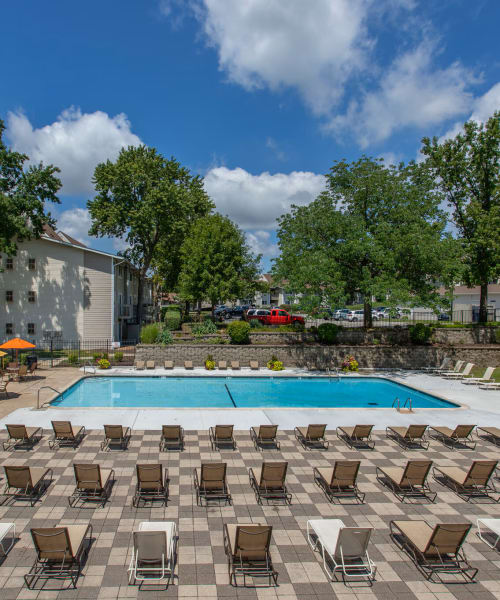 Amenities at The Pavilion in Maryland Heights, Missouri