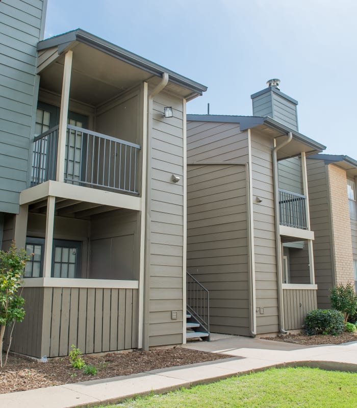 Exterior at Cimarron Pointe Apartments in Oklahoma City, Oklahoma