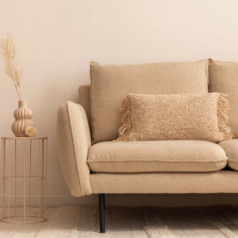 Living room with couch at Edgewood At The Gables in Tulsa, Oklahoma