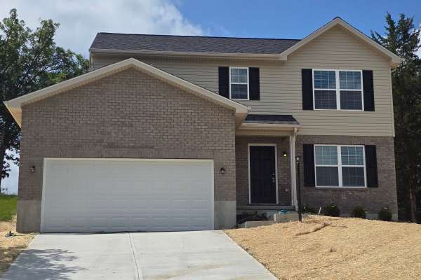 Available single family homes near Legacy Management in Ft. Wright, Kentucky