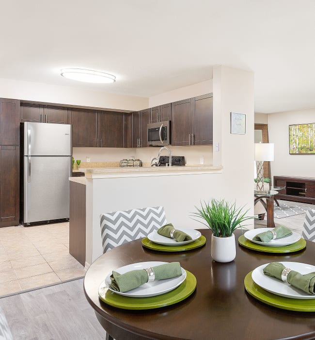 model dining area at Club Lake Pointe Apartments in Coral Springs, Florida