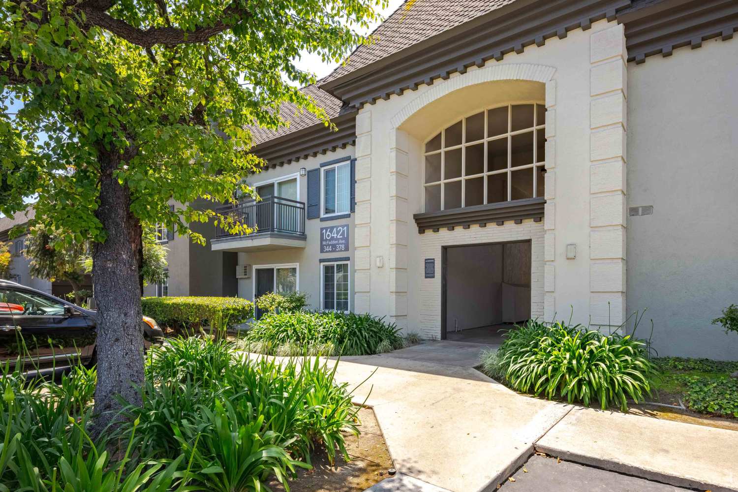 Front office to Chatham Village in Tustin, California